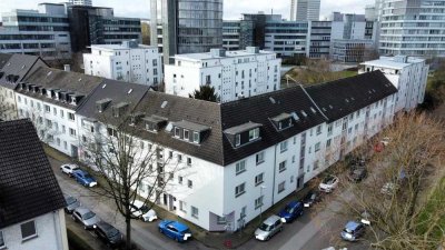 ** Selbstnutzung oder Vermietung; Sie entscheiden ! Freie 2 Zimmerwhg. im EG; Essen Südviertel **