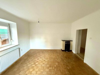 Charmante 3 Zimmer Hochparterre-Wohnung mit großem Gemeinschaftsgarten in zentraler Stadtlage