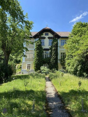 Villa mit Geschichte &amp; Zukunft – Hinterbrühl bei Wien