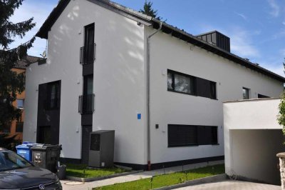 Vollmöblierte und ruhige Top 3 Zi-Neubauwohnung