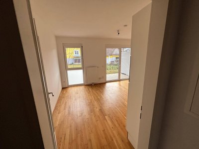 Nachmieter gesucht - Barrierefreie 2-Zimmer Erdgeschosswohnung mit Terrasse und Garten