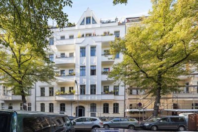 Lietzensee-Kiez: 2-Zimmer-Altbau mit Gartenfeeling auf 32 m² Terrasse