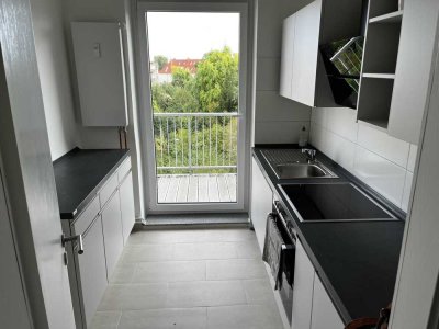 Lichtdurchflutete 3-Zimmer-Eigentumswohnung mit Balkon in Rostock-Hansaviertel - Provisionsfrei!