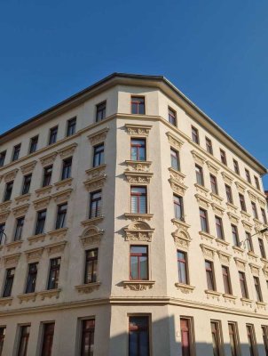 Herrliche Wohnung mit offener Küche * Tageslichtbad mit Wanne *