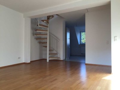 Stilvolle 3-Zimmer-Maisonette-Wohnung in Altstadt/Burgnähe
