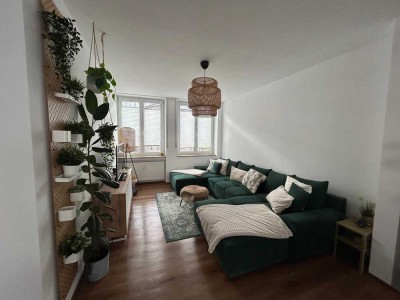 Nachmieter für helle 4-Zimmer Wohnung im 3. OG mit Balkon in Augsburg Innenstadt