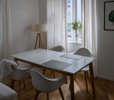 Helle 2-Zimmer-Loft-Wohnung mit Einbauküche und Balkon in exzellenter Lage in Offenbach