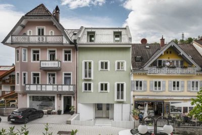 Lichtwunder - vertikales Leben in einzigartigem Tölzer Stadthaus