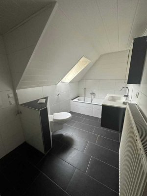 5 Zimmer  Altbau !!