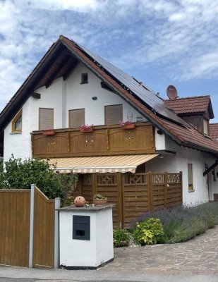 Modernisiertes 5-Zimmer Einfamilienhaus in Burgthann mit Garage