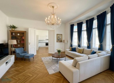 SCHÖNE ALTBAUWOHNUNG