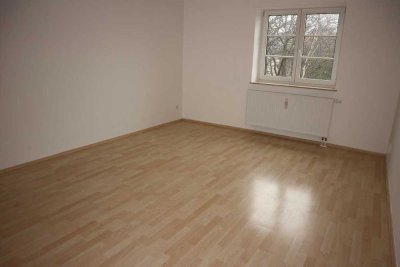 DG ohne Schrägen  + Balkon an der Küche ! frei ab 1.8.26