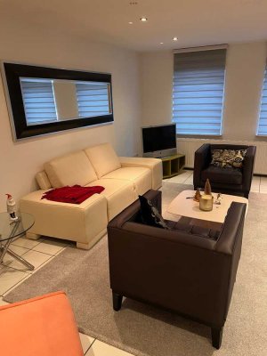 Wunderschöne Altbau Dachgeschoss Wohnung über zwei Ebenen