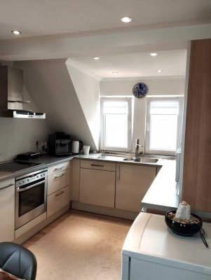 Stilvolle 2,5-Zimmer-Maisonette-Wohnung mit gehobener Innenausstattung mit Einbauküche in Jettingen