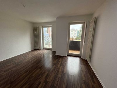 !!! Schöne 3-Zimmer-Wohnung mit Balkon !!!