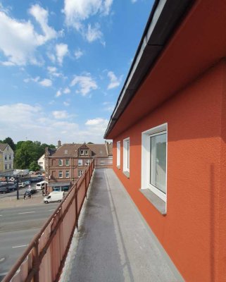 Modernisiertes Penthouse über den Dächern von Crange