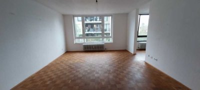 2-Zimmer-Wohnung mit Loggia in Köln-Niehl (befristet, 6M)