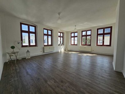 2-Raum-Wohnung mit großzügigem Wohnzimmer