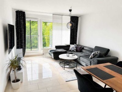 Helle Dachgeschosswohnung mit Balkon & Grünblick in Bremen-Schwachhause