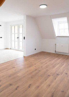 Frisch sanierte 4-5 Zimmer Wohnung auf 2 Etagen in Neutraubling/Regensburg