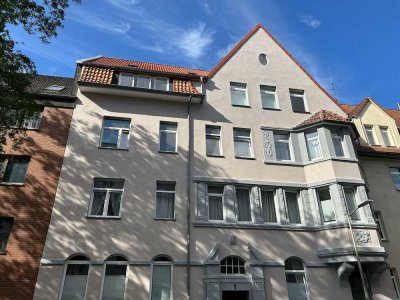 Stilvoll modernisierte, teilmöblierte  2,5-Zimmer-Wohnung in Vahrenwald-List