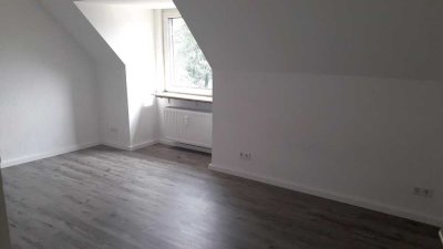Sehr schöne renovierte 2 Zimmer Wohnung in Duisburg zu vermieten