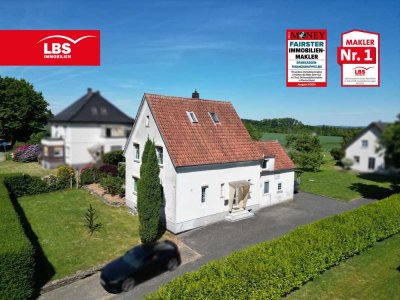 Top Lage - Einfamilienhaus mit Ausbaureserve, Carport, Garage und großem Grundstück...