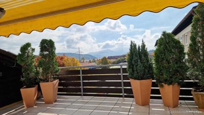 Großzügige 6 Zi.- Dachterrassenwohnung mit Bergpanoramablick in Traunstein-Haslach!