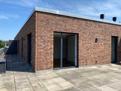 Mit einer ca. 80 qm großen Süd/West Dachterrasse!