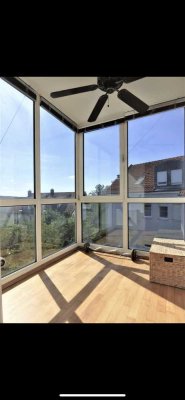 Exklusive, neuwertige 1-Zimmer-Wohnung mit Einbauküche in Ebersbach