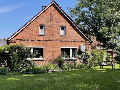 Charmantes Einfamilienhaus  auf einer Ebene mit großem Gartenparadies in Huntlosen / Großenkneten