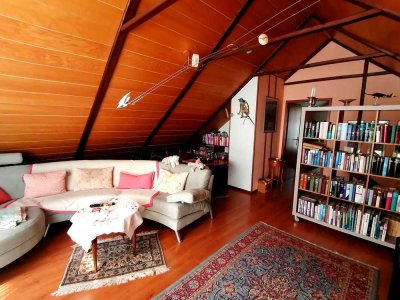 Einfamilienhaus mit attraktivem Ladenlokal in Homburg-Bruchhof