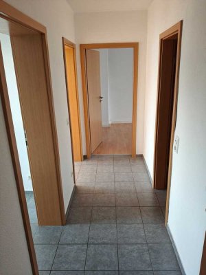 Modernisierte, helle 2-Zimmer-Wohnung im 2. OG in Jüchen