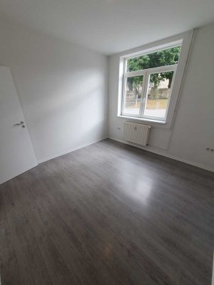 Großzügige 4-Zimmer-Wohnung in Kassel – ideal für WG, Berufstätige oder Familien!