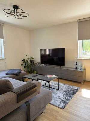 Neue 3 RW / Bad m. Fenster + Du + BW / EBK / Echtholz-Parkett / Gemeinschaftsfläche / zentral / Grün