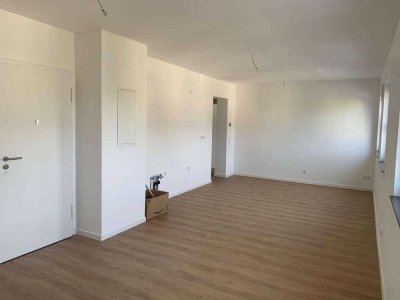 Erstbezug nach Sanierung: 2-Zimmer-Wohnung mit geteiltem Balkon in Edingen
