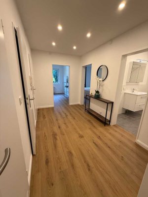 Möbliert & Erstbezug: Exklusive 3-Zimmer-Wohnung mit Tiefgarage in Stellingen + Balkon & Garten