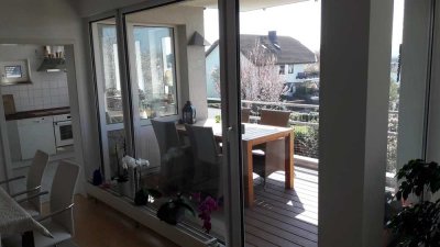 Gepflegte, helle 3-Zimmer Wohnung mit Balkon in Wehrheim