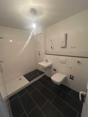 3-Zimmer-Wohnung mit grosßem,hellem, modernisiertem Bad ,NUR   mit WBS