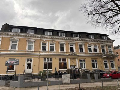 Großzügige 6-Zimmer Dachgeschosswohnung in Hamburg-Bahrenfeld