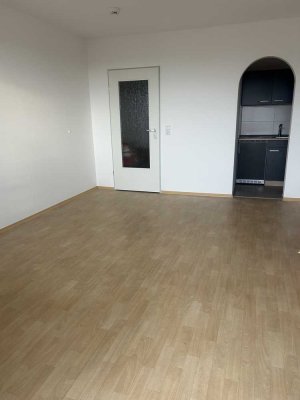 Attraktive 1-Zimmer-Wohnung mit EBK und Balkon in Altdorf