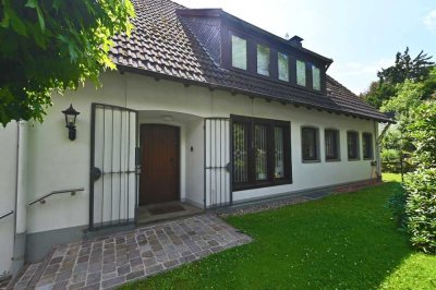 Herzensdieb :) Freistehendes Familien-Zuhause mit Garten & Garagen nah zum Kettwiger Städtchen