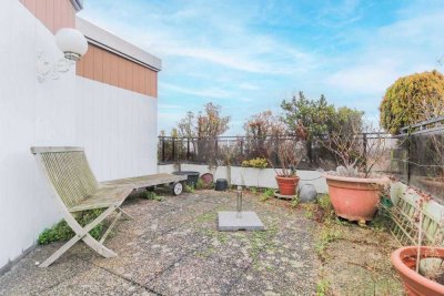 Attraktive Penthouse-Eigentumswohnung mit großer Dachterrasse und herrlichem Blick über Essen