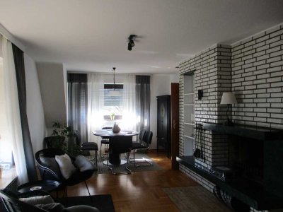* Rheinnähe TOP-3-Zi.-Whg., voll möbliert, ruhiger sonniger Balkon *