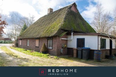 Charmantes Reetdachhaus in idyllischer Lage – Ihr Traum vom Landleben!