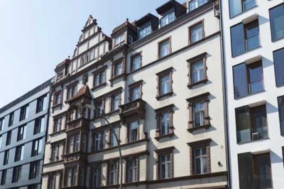 3-Zimmer-Dachgeschosswohnung in Berlin Mitte, direkte City Lage/keine Maklerprovision