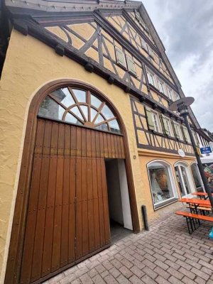 Exklusive 5,5 Zi.-Maisonetten-Wohnung mit Balkon zur anständigen Kaltmiete in Calw/Zentrum