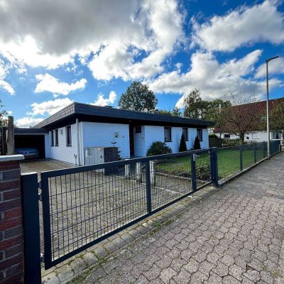Flachdach-Bungalow in ruhiger Sackgassenlage mit Süd-Garten.