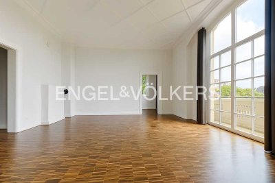 Wohnen mit Stil – exklusive Traumwohnung mit kleinem Balkon und schicker Einbauküche