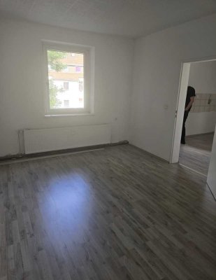 Wohnung in der 2. Etage zu vermieten, Ernestinenstr. 4